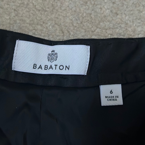 Babaton Skort - Picture 3 of 12